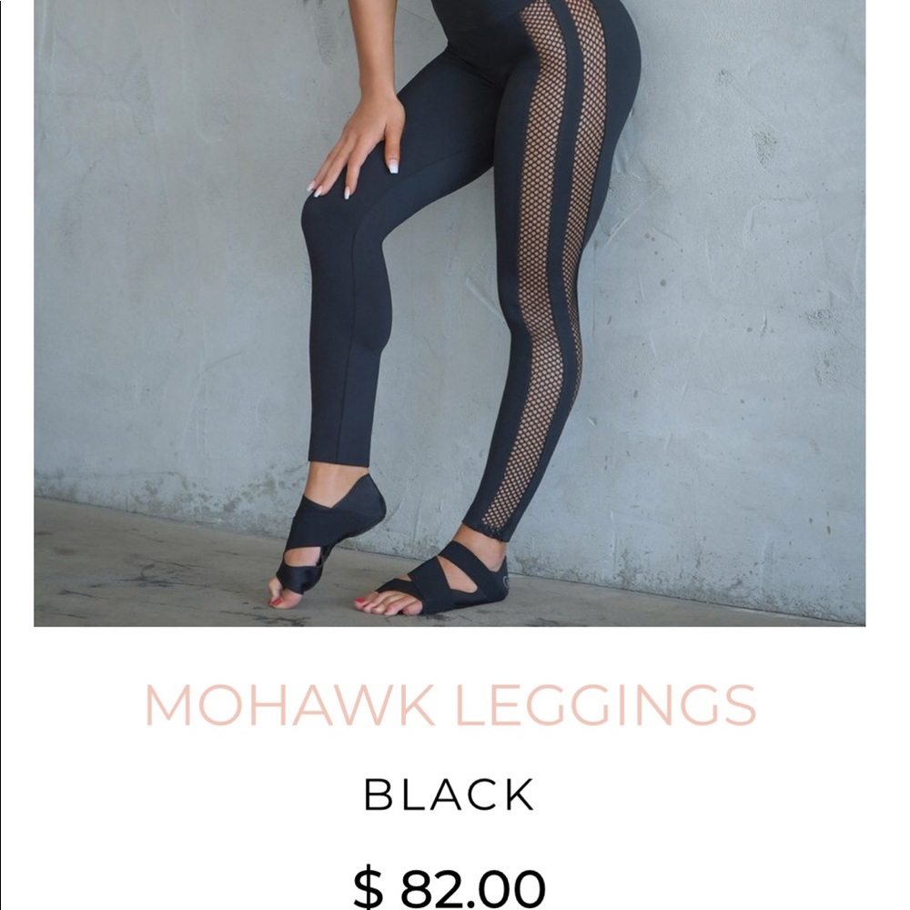 BOMBSHELL SPORTSWEAR BLACK MOHAWK LEGGINGS